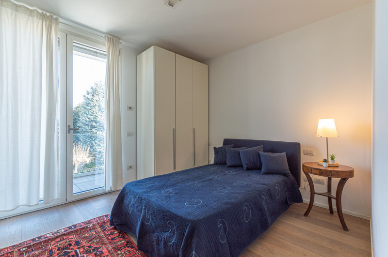 Scopri questa magnifica villa moderna situata nel cuore di Noventa Padovana, un comune rinomato p...