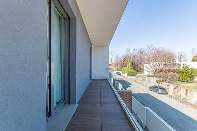 Scopri questa magnifica villa moderna situata nel cuore di Noventa Padovana, un comune rinomato p...