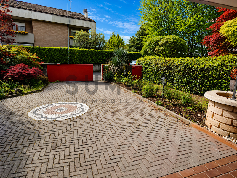 SCHIO: Alle porta del paese porzione di BIFAMILIARE con terrazzo e giardino per gli amanti della ...