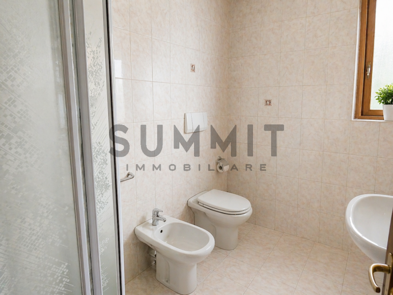 SCHIO: Alle porta del paese porzione di BIFAMILIARE con terrazzo e giardino per gli amanti della ...