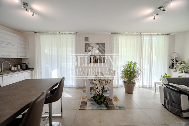 LONGARE - All'interno di un tranquillo contesto residenziale di recentissima costruzione, proponi...