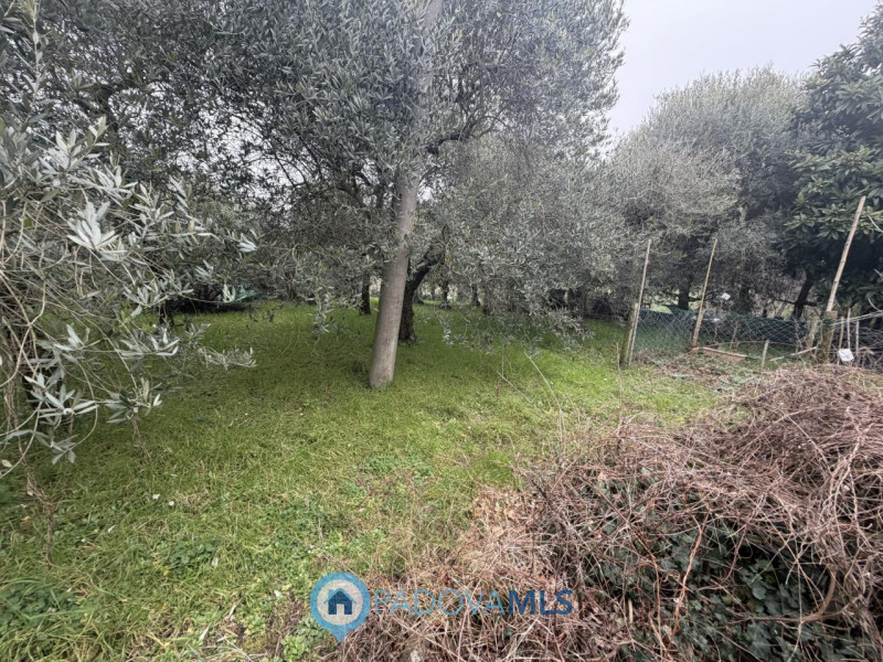 Bifamiliare da ristrutturare in Vendita a Galzignano Terme

Immobile in esclusiva al Gruppo Padov...