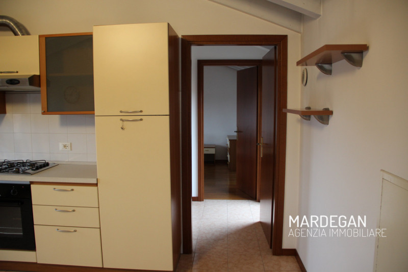 ADATTO A UNA PERSONA.
Proponiamo in affitto, in piacevole contesto e comoda zona vicina al centro...