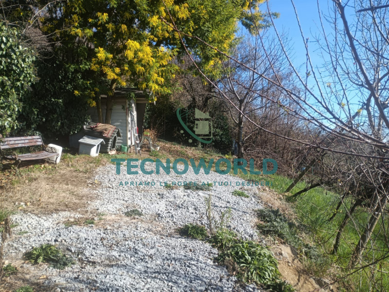 Scopri un'opportunità imperdibile nel cuore delle splendide Ville Palladiane! Proponiamo in vendi...