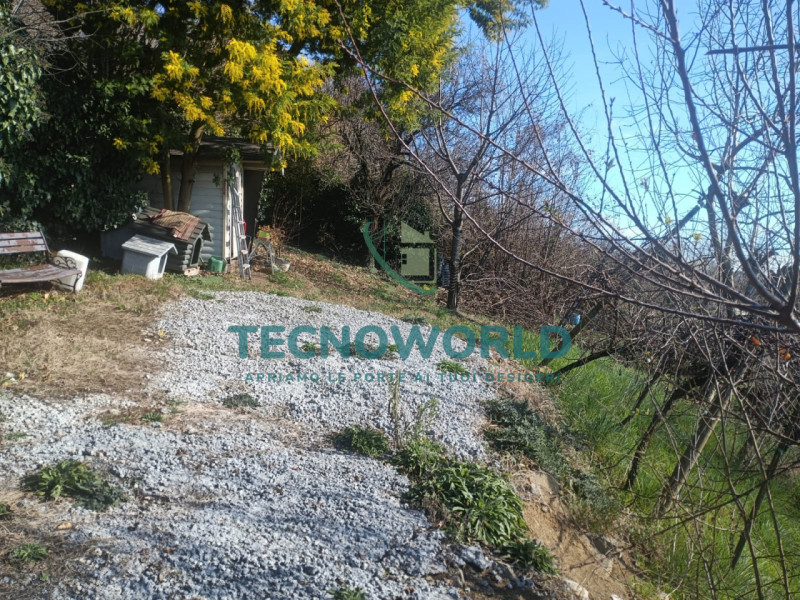 Scopri un'opportunità imperdibile nel cuore delle splendide Ville Palladiane! Proponiamo in vendi...