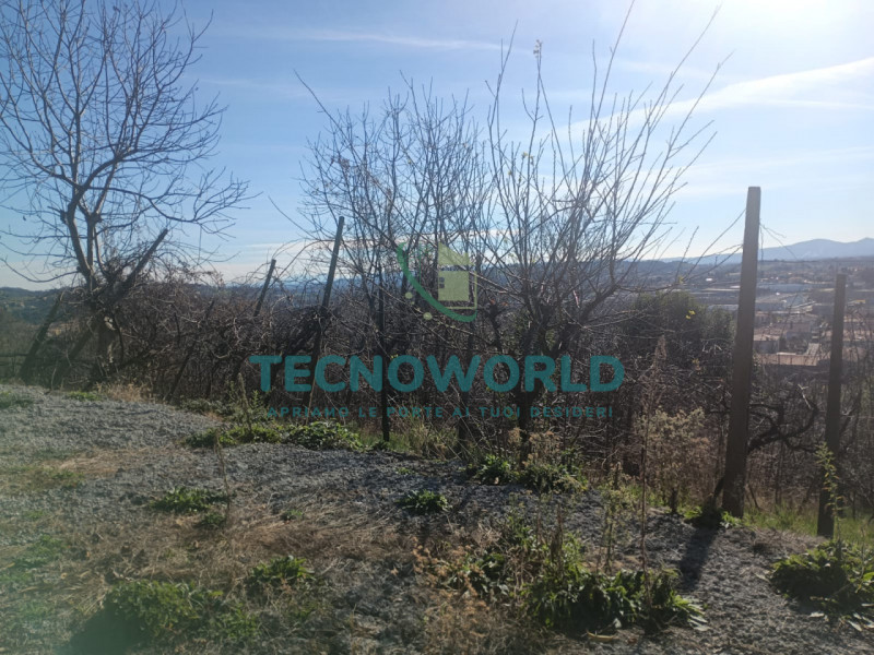 Scopri un'opportunità imperdibile nel cuore delle splendide Ville Palladiane! Proponiamo in vendi...