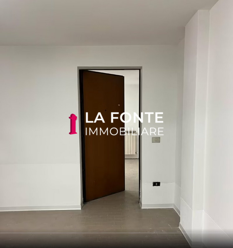 VILLATORA DI SAONARA - GARAGE  di mq. 26 con MAGAZZINO ADIACENTE di mq. 17. Zona vicino imbozzo a...