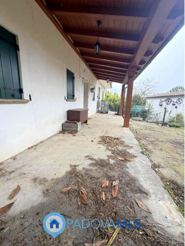 Immobile in esclusiva al Gruppo Padova MLS

Scopri questa porzione di bifamiliare, da ristruttura...