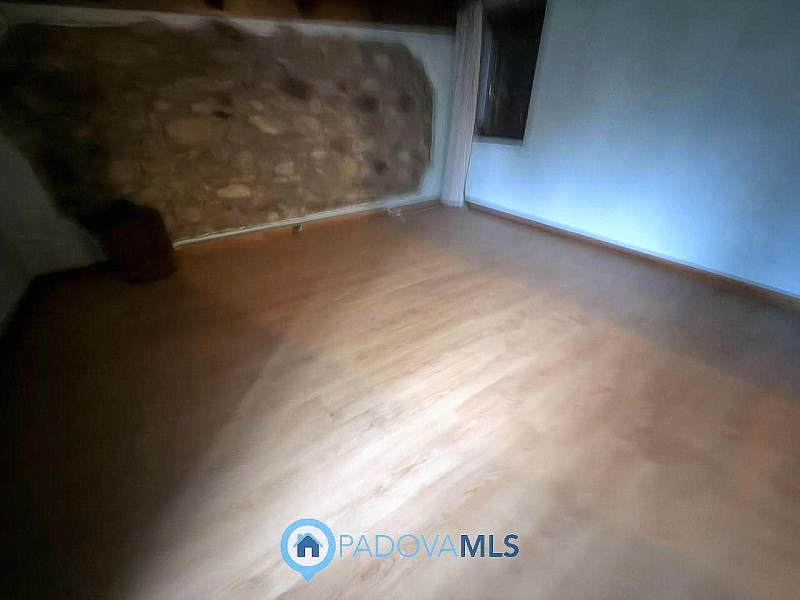 Immobile in esclusiva al Gruppo Padova MLS

Scopri questa porzione di bifamiliare, da ristruttura...