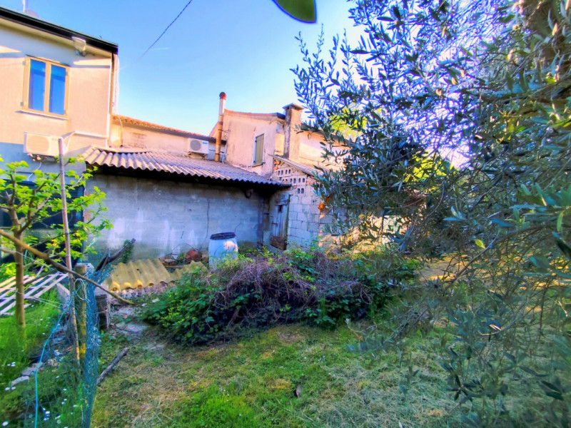 Immobile in esclusiva al Gruppo Padova MLS

Scopri questa porzione di bifamiliare, da ristruttura...