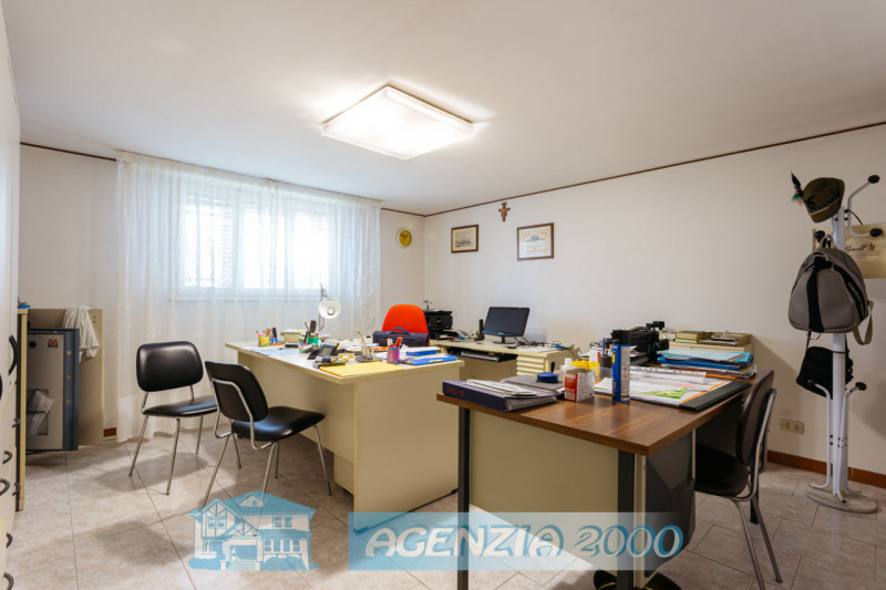 BELLA CASA SU DUE LIVELLI CON MAGAZZINO PER LA TUA ATTIVITA'!!!, A CONSELVE IN ZONA TRANQUILLA DI...