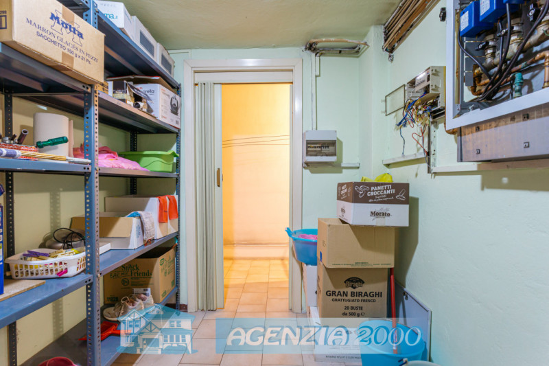 BELLA CASA SU DUE LIVELLI CON MAGAZZINO PER LA TUA ATTIVITA'!!!, A CONSELVE IN ZONA TRANQUILLA DI...
