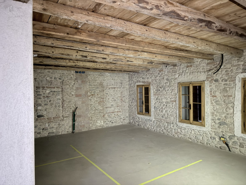 (Per INFO Fabrizio 333 7743912) In un'area di alto valore paesaggistico e storico e a pochissimi ...