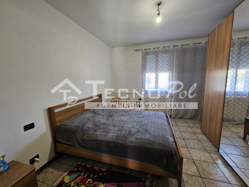 Rustega di Camposampiero - In centro paese con tutti i servizi ad una passeggiata proponiamo appa...