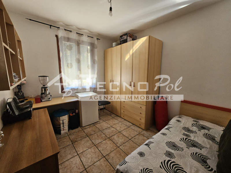 Rustega di Camposampiero - In centro paese con tutti i servizi ad una passeggiata proponiamo appa...