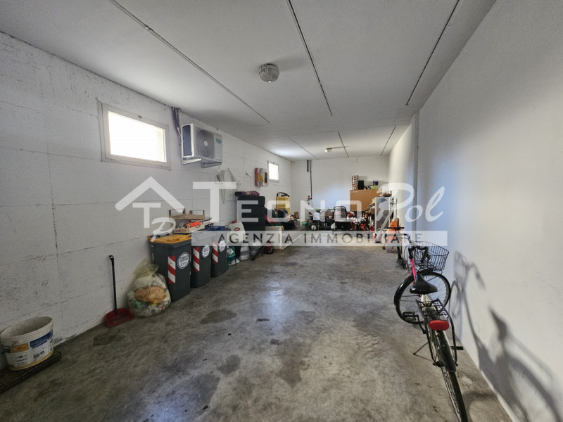 Rustega di Camposampiero - In centro paese con tutti i servizi ad una passeggiata proponiamo appa...