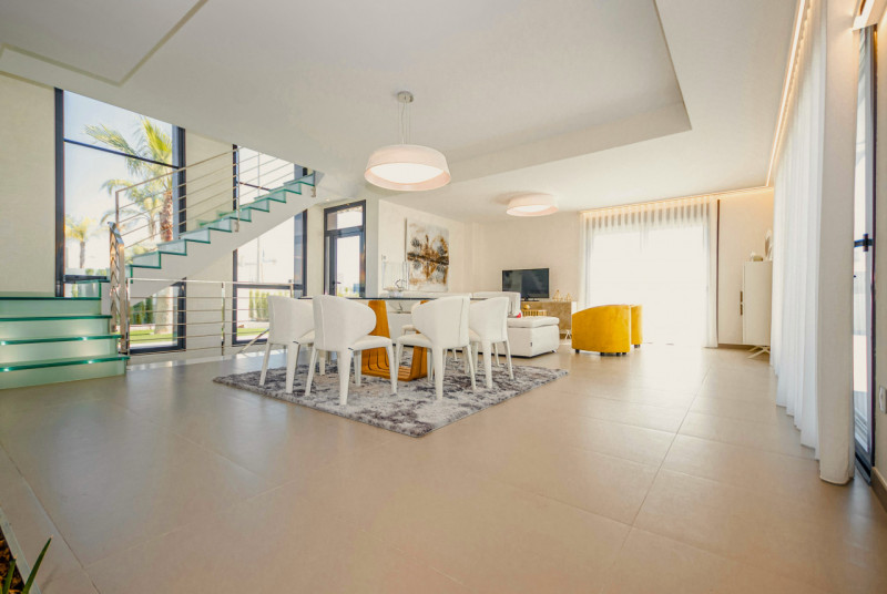 Albignasego San Tommaso

Nuova porzione di quadrifamiliare con scoperto esclusivo

Disposizione s...