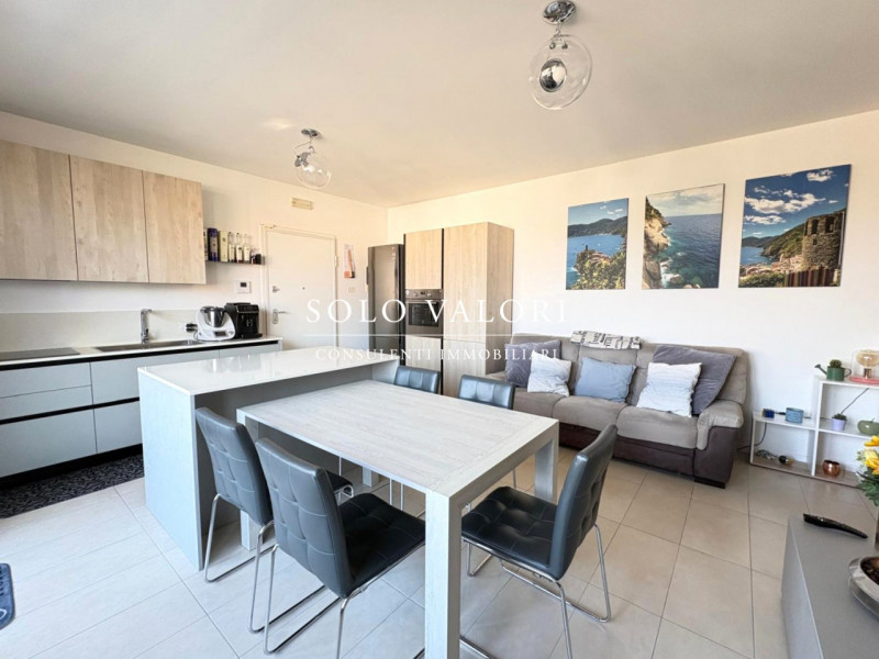 Rif. A915 – Per info 340 2242606 Marco - 331 212 7142 Andrea

APPARTAMENTO AL PIANO PRIMO DUE CAM...