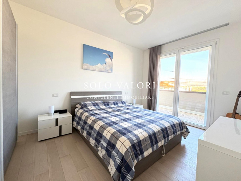 Rif. A915 – Per info 340 2242606 Marco - 331 212 7142 Andrea

APPARTAMENTO AL PIANO PRIMO DUE CAM...