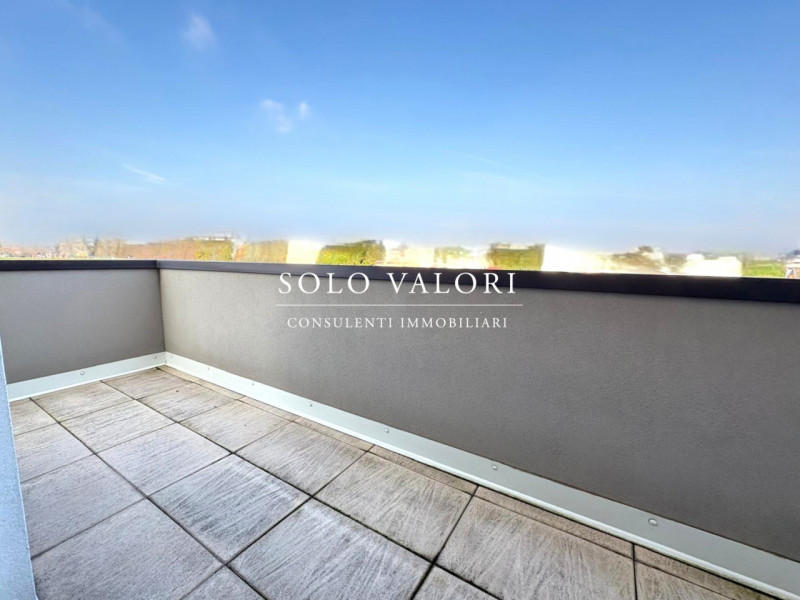 Rif. A915 – Per info 340 2242606 Marco - 331 212 7142 Andrea

APPARTAMENTO AL PIANO PRIMO DUE CAM...