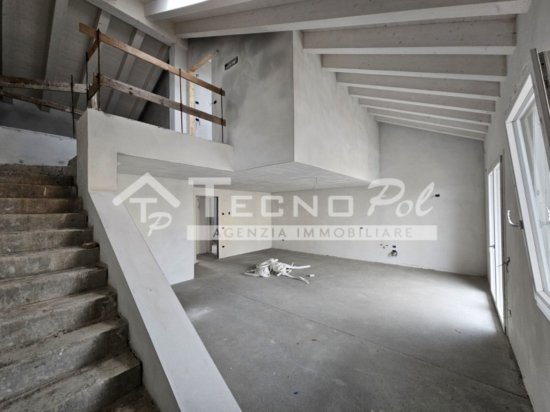 CAMPODARSEGO - Frazione, proponiamo particolare appartamento completamente indipendente su edific...