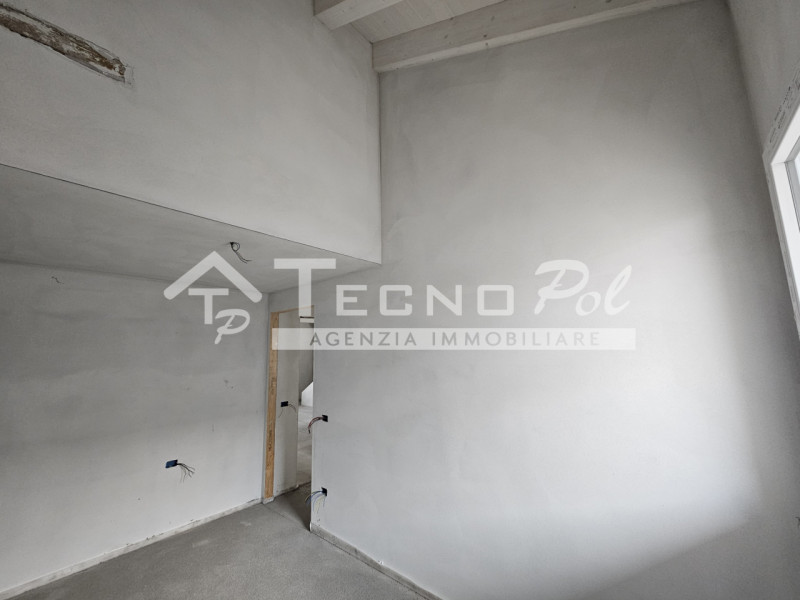 CAMPODARSEGO - Frazione, proponiamo particolare appartamento completamente indipendente su edific...