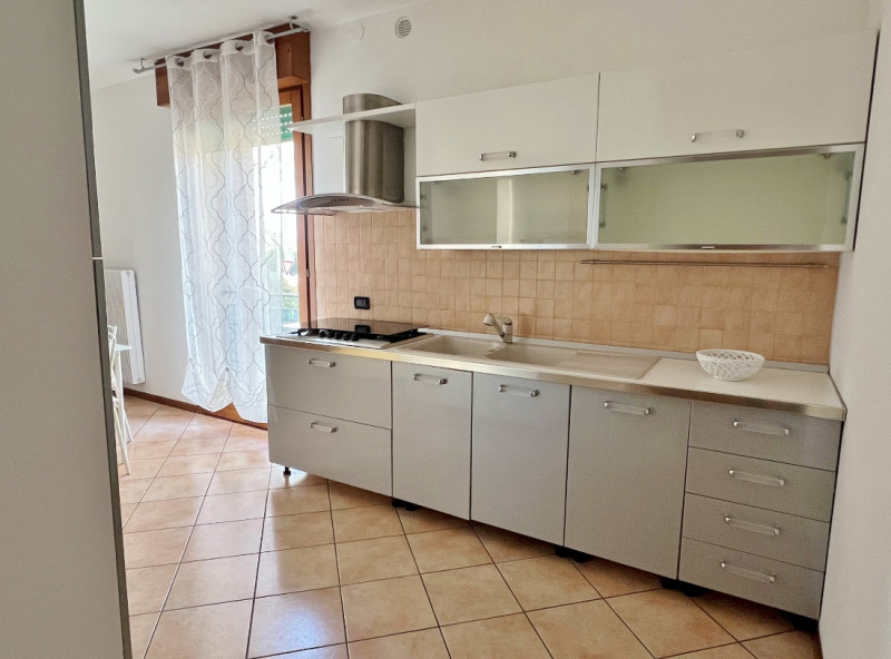 BILOCALE ARREDATO E CON GARAGE IN VENDITA A VICENZA ZONA VIALE TRIESTE - Rif. 8350
Nel versante N...
