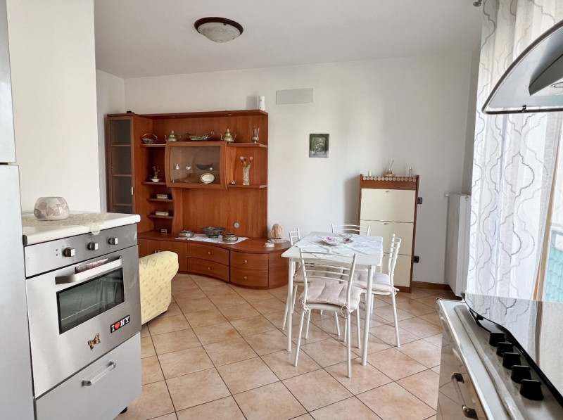 BILOCALE ARREDATO E CON GARAGE IN VENDITA A VICENZA ZONA VIALE TRIESTE - Rif. 8350
Nel versante N...