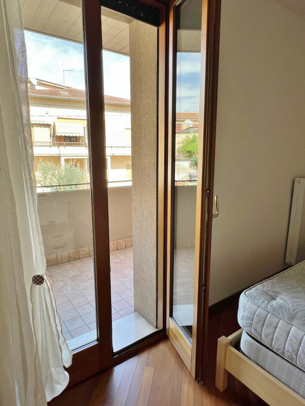 BILOCALE ARREDATO E CON GARAGE IN VENDITA A VICENZA ZONA VIALE TRIESTE - Rif. 8350
Nel versante N...