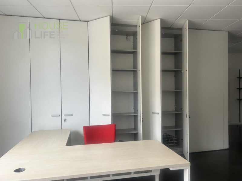 SCHIO: Luminoso UFFICIO di circa 84 mq in complesso direzionale, ubicato al piano primo e servito...