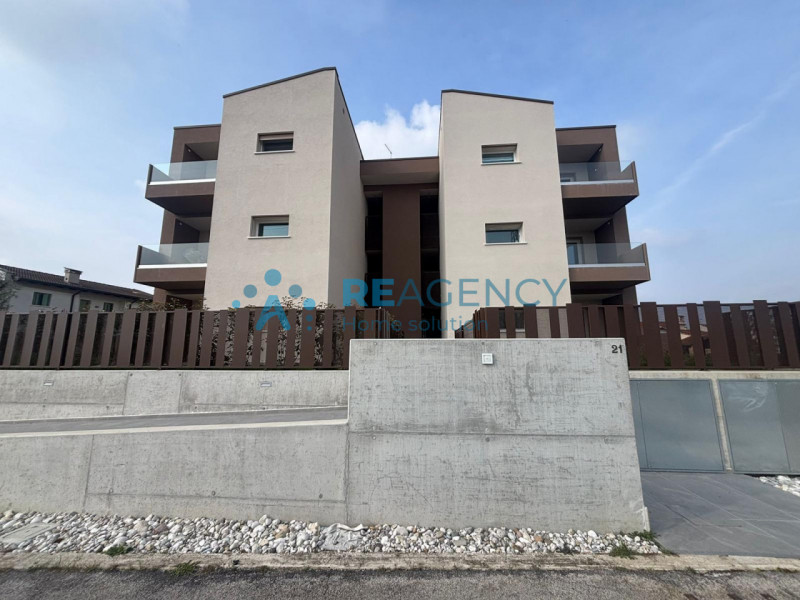 NUOVO TRICAMERE | CLASSE A4 | VICENZA NORD
Zona Ospedaletto

Stai cercando un APPARTAMENTO TRICAM...