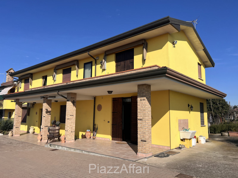 Nel comune di Sant'Angelo di Piove di Sacco e più precisamente nella frazione di Vigorovea propon...