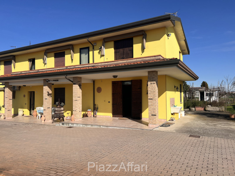 Nel comune di Sant'Angelo di Piove di Sacco e più precisamente nella frazione di Vigorovea propon...
