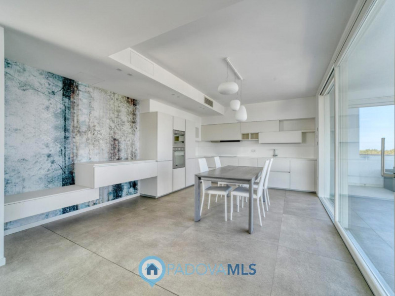 Immobile in esclusiva al Gruppo Padova MLS

VIGONZA Zona Perarolo. ATTICO recentissimo, come nuov...