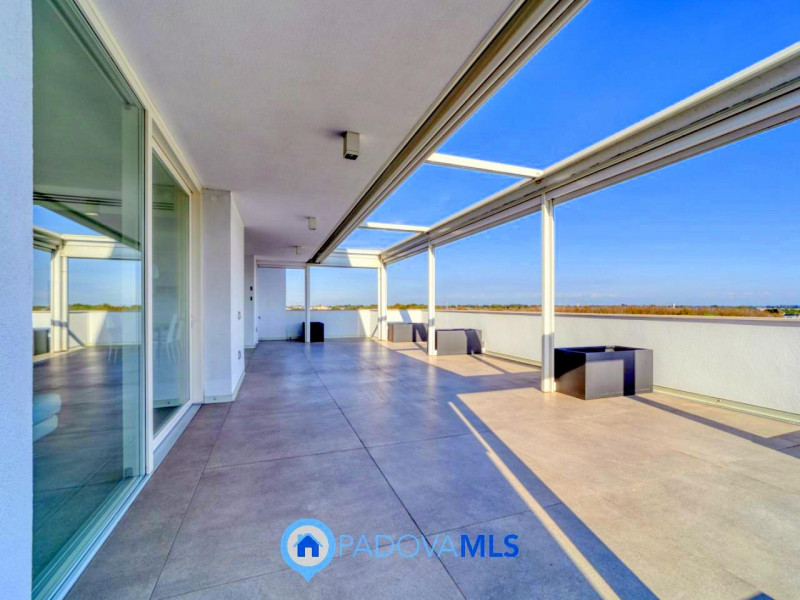 Immobile in esclusiva al Gruppo Padova MLS

VIGONZA Zona Perarolo. ATTICO recentissimo, come nuov...