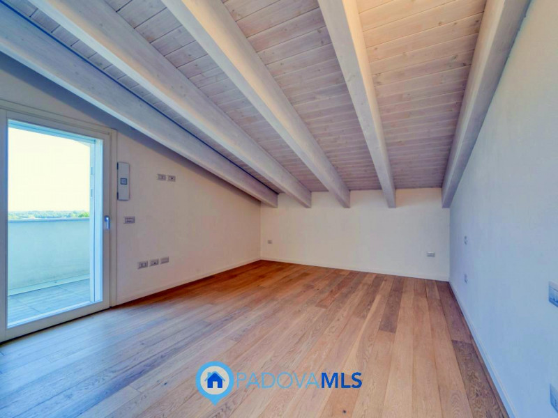 Immobile in esclusiva al Gruppo Padova MLS

VIGONZA Zona Perarolo. ATTICO recentissimo, come nuov...