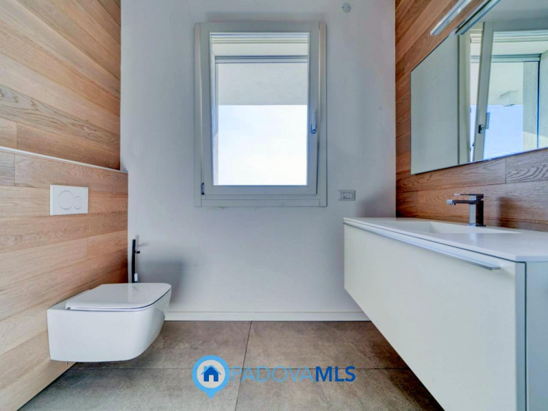 Immobile in esclusiva al Gruppo Padova MLS

VIGONZA Zona Perarolo. ATTICO recentissimo, come nuov...