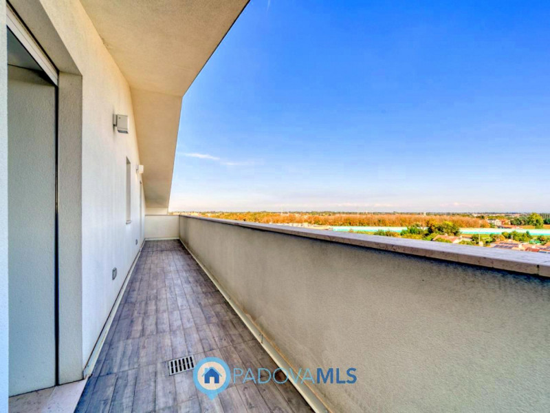 Immobile in esclusiva al Gruppo Padova MLS

VIGONZA Zona Perarolo. ATTICO recentissimo, come nuov...