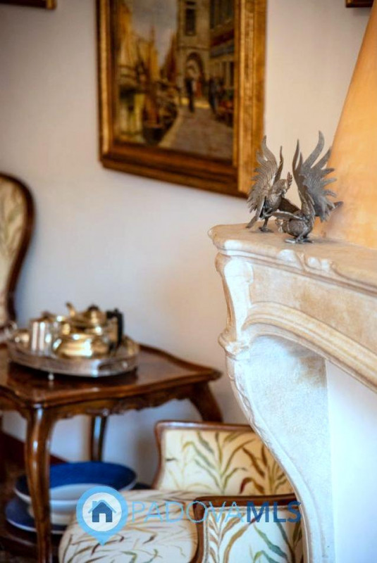 Immobile in esclusiva al Gruppo Padova MLS

Elegante palazzetto terra-cielo completamente ristrut...