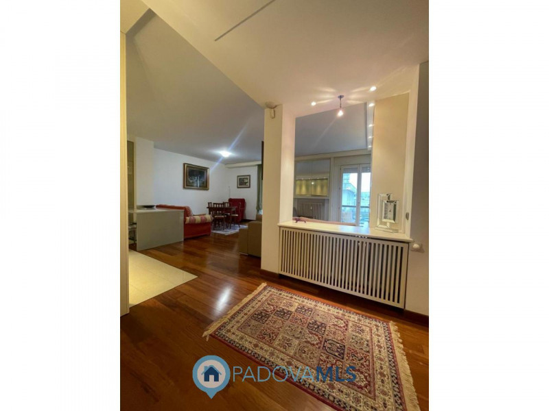 Immobile in esclusiva al Gruppo Padova MLS
Nella zona più esclusiva di Abano, su elegante palazzi...