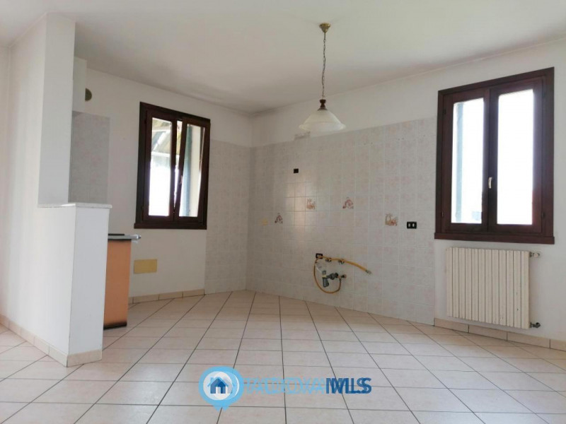 Immobile in esclusiva al Gruppo Padova MLS

CODEVIGO - Loc. ROSARA.
Inserisci su lotto di ca. 1.7...