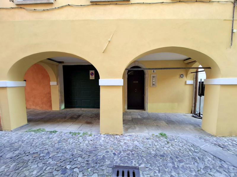 PALAZZETTO INDIPENDENTE IN CENTRO STORICO A PADOVA €.585.000 - rif.GB13-1828
Se stai cercando una...