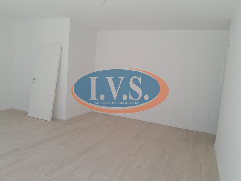 MONTEGALDA (VI) In una location estremamente riservata, proponiamo in una lottizzazione immersa n...