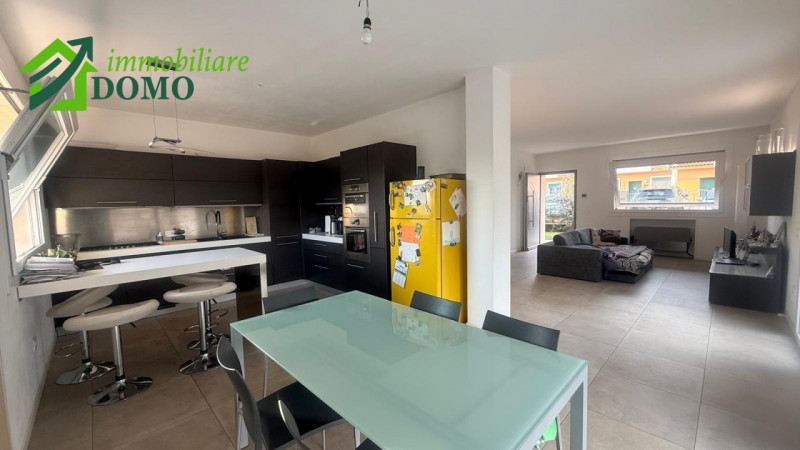 Marano Vicentino: casa bifamiliare edificata nel 2020, con 700 mq di giardino €490.000 info 0445 ...