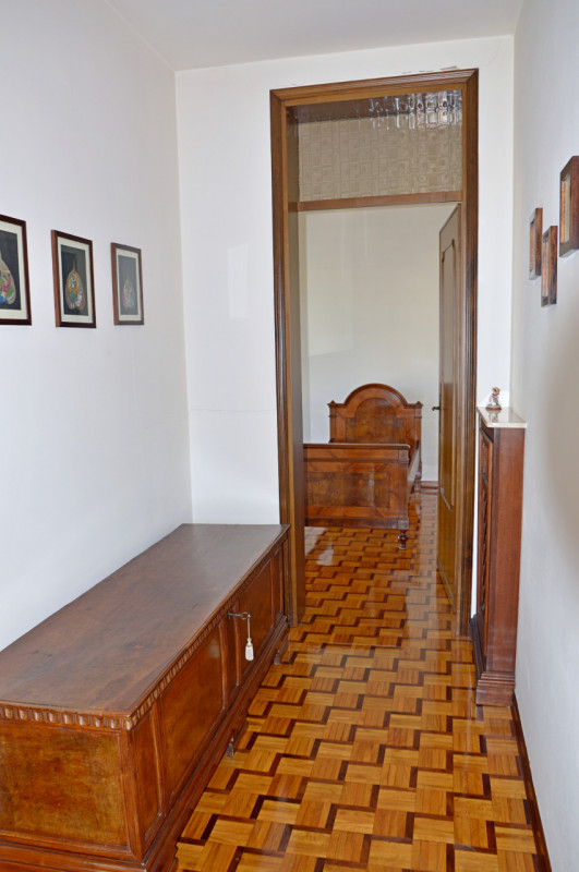 Ampia Villa Singola con Giardino Privato nel Cuore di Nove

Proponiamo in vendita un’importante r...