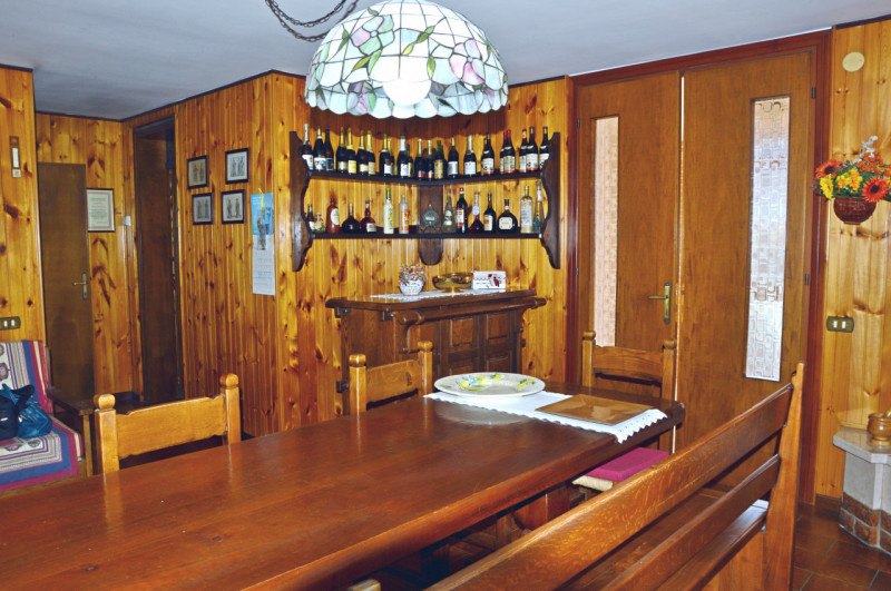 Ampia Villa Singola con Giardino Privato nel Cuore di Nove

Proponiamo in vendita un’importante r...