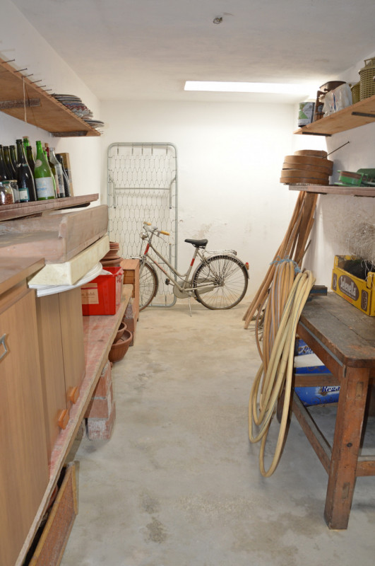 Ampia Villa Singola con Giardino Privato nel Cuore di Nove

Proponiamo in vendita un’importante r...