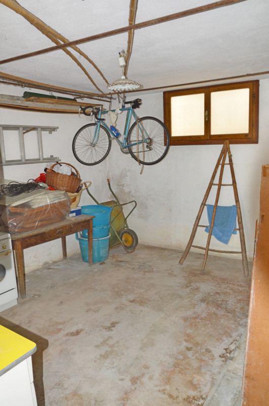 Ampia Villa Singola con Giardino Privato nel Cuore di Nove

Proponiamo in vendita un’importante r...