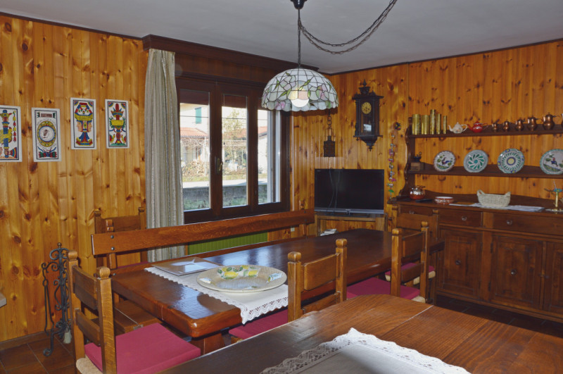 Ampia Villa Singola con Giardino Privato nel Cuore di Nove

Proponiamo in vendita un’importante r...