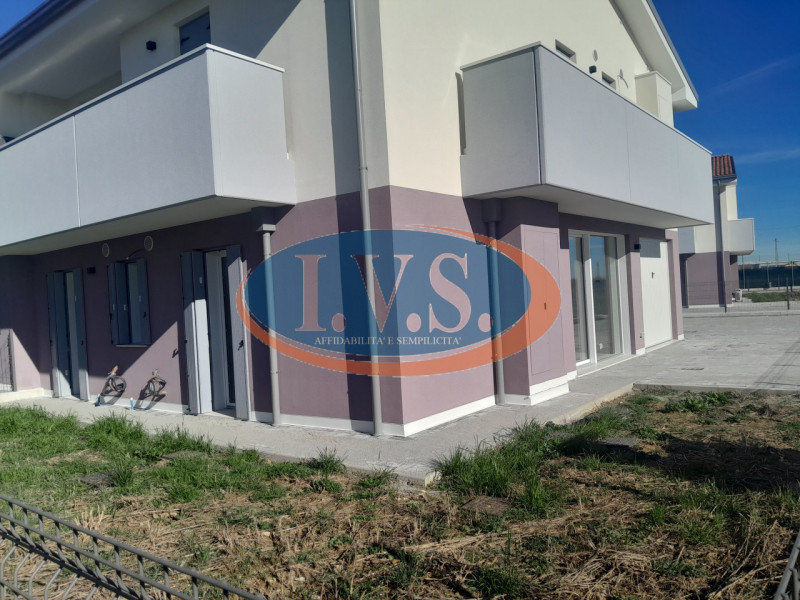 MONTEGALDA (VI) in un contesto di nuova costruzione proponiamo BICAMERE al piano terra, immerso n...